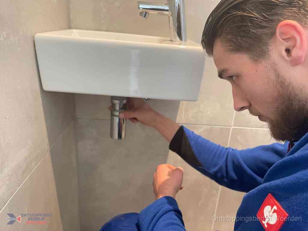 Wastafel Ontstoppen Woerden